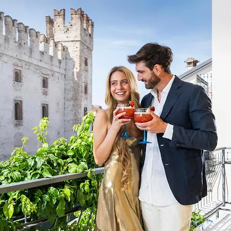 Апартаменты Syrmioncello - Castle Lounge