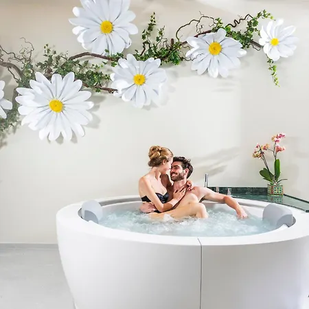 Syrmioncello - Castle Lounge