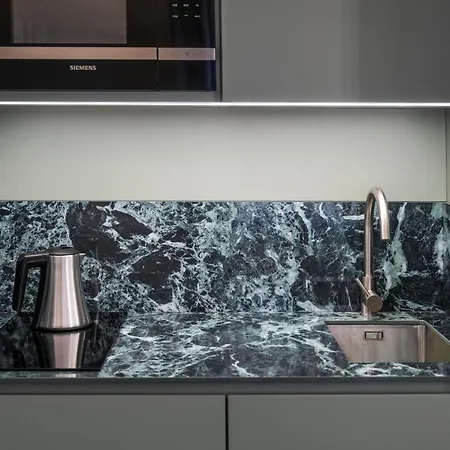 Апартаменты Syrmioncello - Castle Lounge