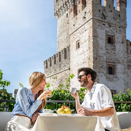 Apartmán Syrmioncello - Castle Lounge *