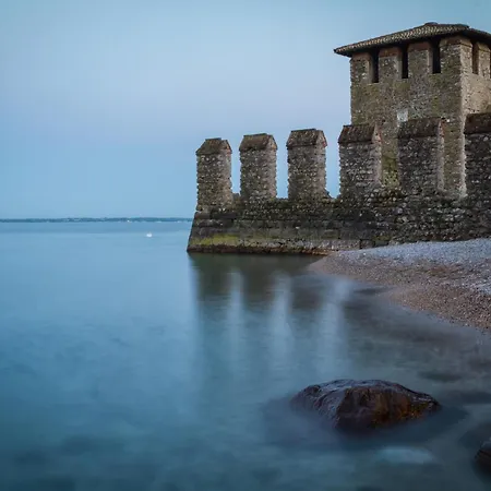 Syrmioncello - Castle Lounge Apartmán Sirmione