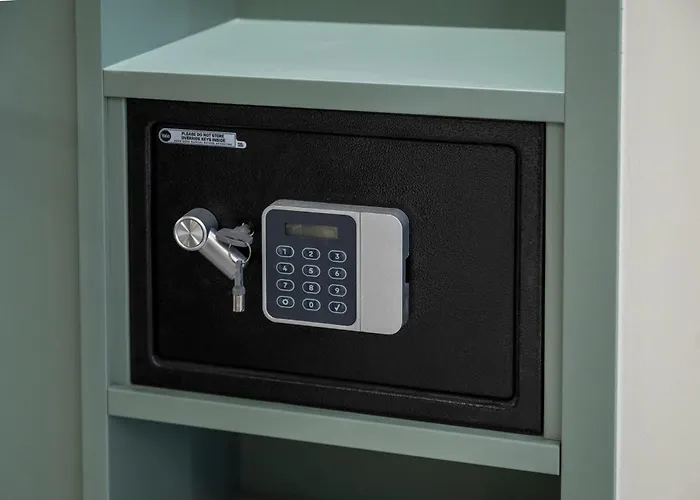 Syrmioncello - Castle Lounge *