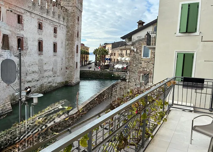 Syrmioncello - Castle Lounge * Sirmione