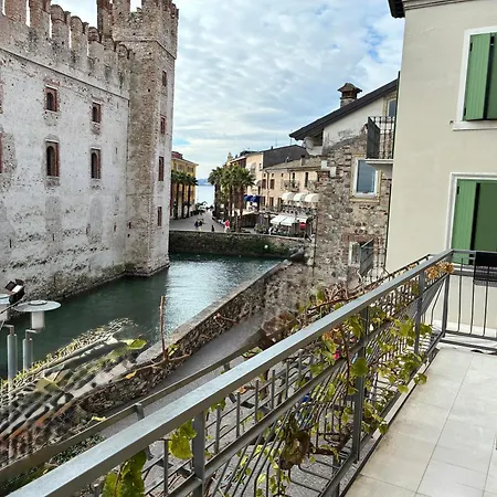 Syrmioncello - Castle Lounge * Sirmione